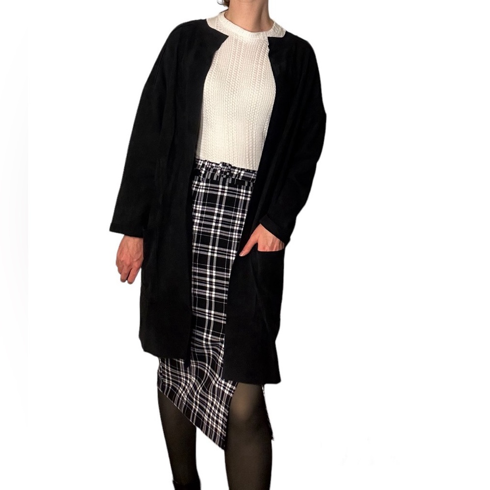 Neiman Marcus black jacket long sleeve microsuede pockets open front faux suede